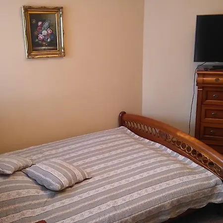 Podkowa Bed & Breakfast 3*